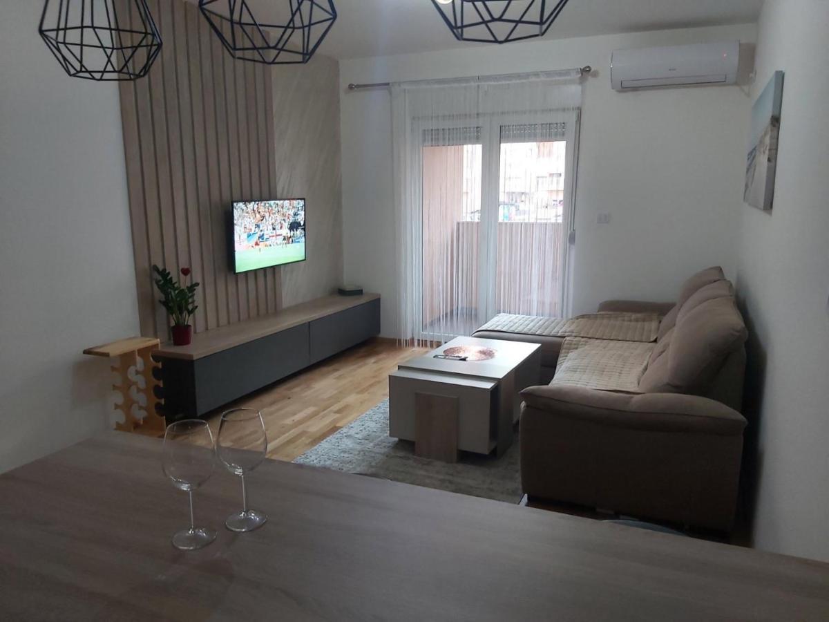 Stylish Charming Apartment Podgorica Buitenkant foto